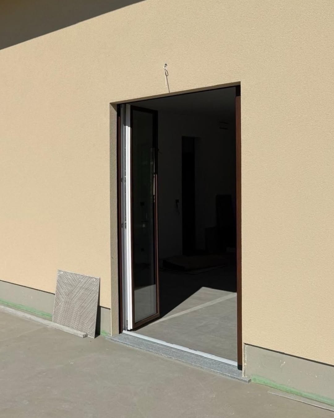 Esempio autorizzato di portafinestra nel vano